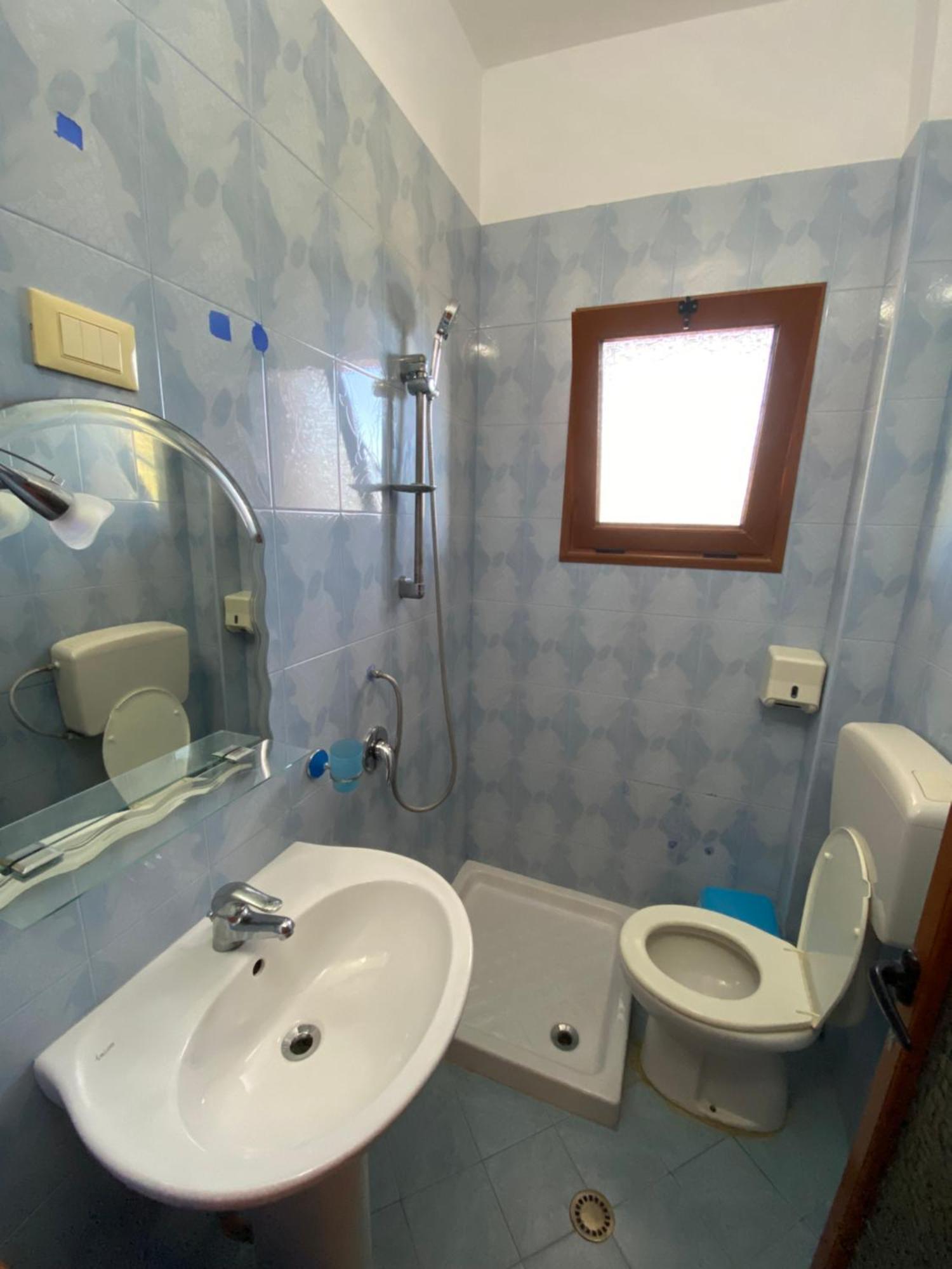 Maria Rentals Radhimë Buitenkant foto